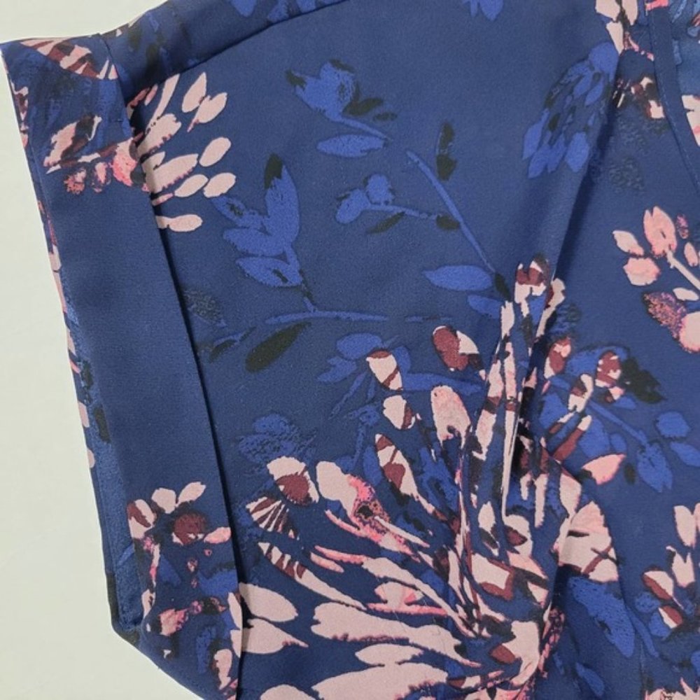 blouse - Picture 8 of 10